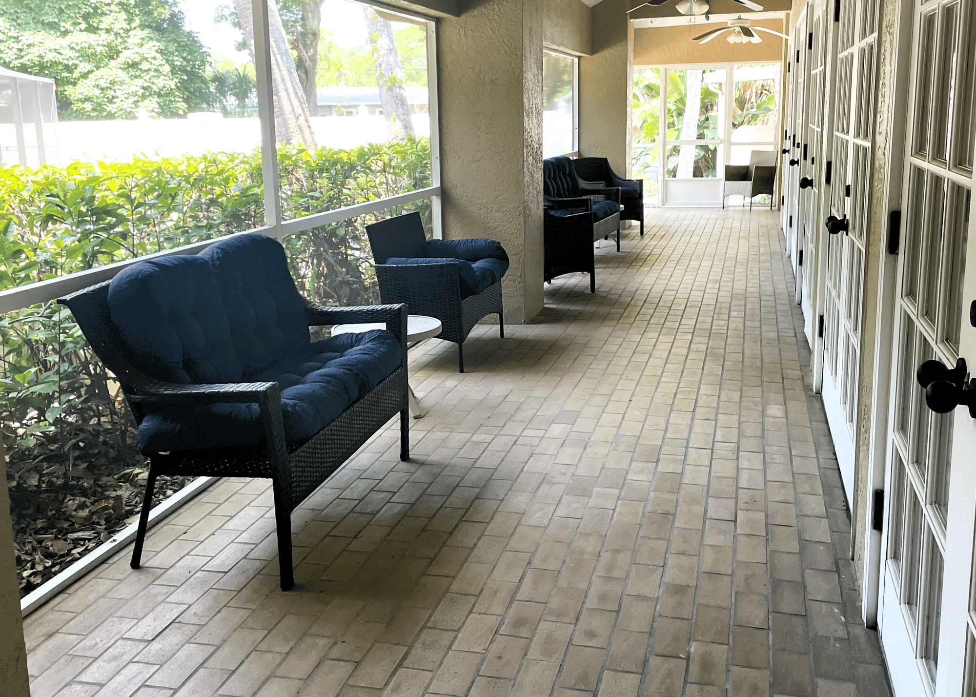 Screened porch off kitchen - Landscape-1